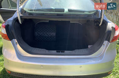 Седан Ford Focus 2014 в 