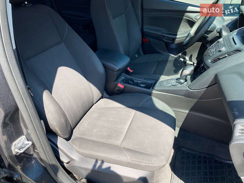 Седан Ford Focus 2016 в Києві