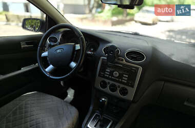 Хэтчбек Ford Focus 2007 в 