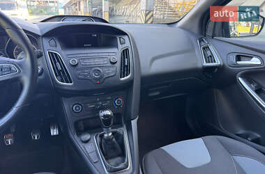 Хэтчбек Ford Focus 2018 в 