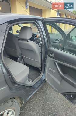 Хэтчбек Ford Focus 2007 в 