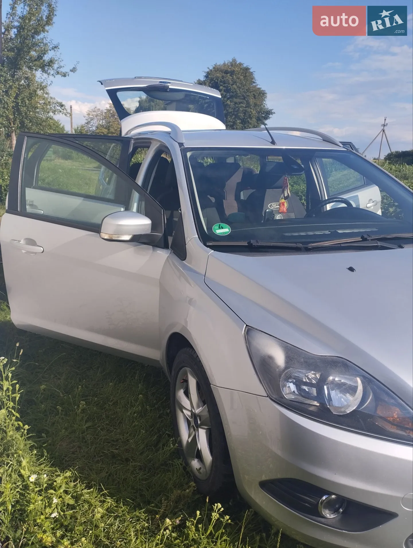 2010 Ford Focus - мініатюра 9