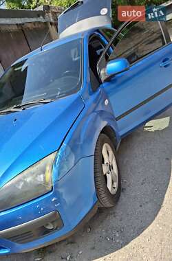 Хэтчбек Ford Focus 2004 в 