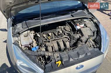Седан Ford Focus 2015 в 