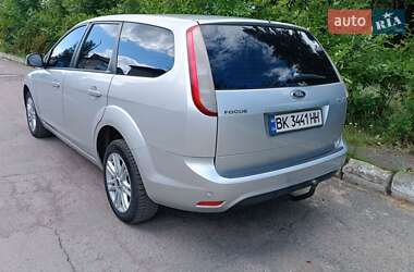 Универсал Ford Focus 2010 в 