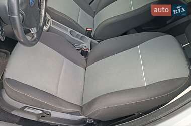 Универсал Ford Focus 2010 в 