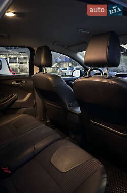 Хэтчбек Ford Focus 2013 в 
