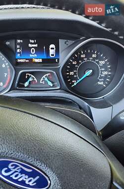 Седан Ford Focus 2015 в 
