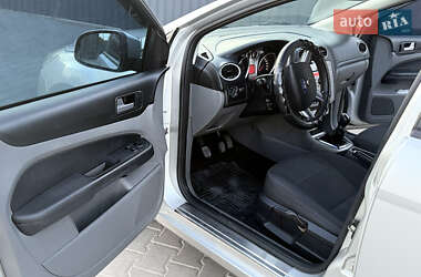 Хэтчбек Ford Focus 2008 в 