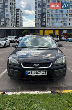 Хэтчбек Ford Focus 2005 в 
