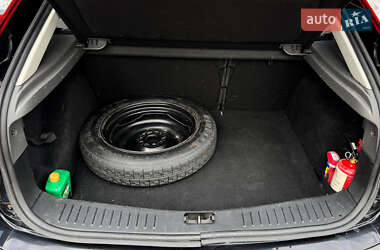 Хэтчбек Ford Focus 2005 в 
