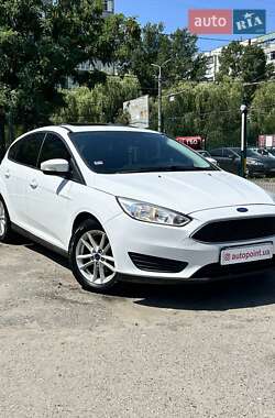 Хэтчбек Ford Focus 2016 в 