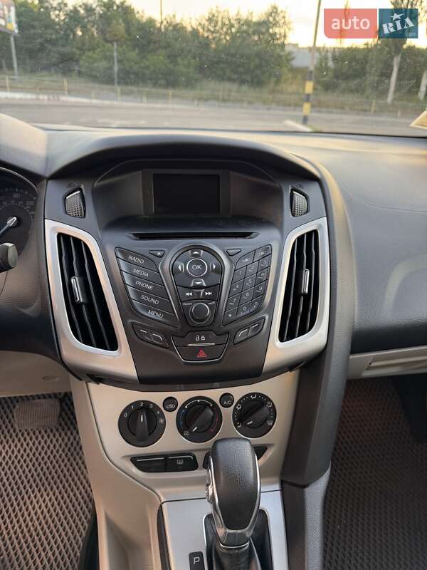 Седан Ford Focus 2014 в Киеве