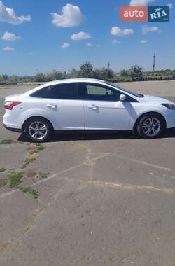 Седан Ford Focus 2013 в 