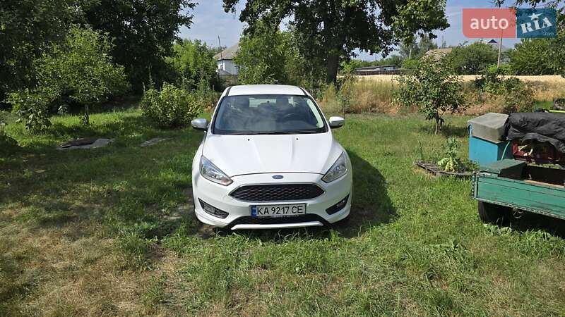 Седан Ford Focus 2016 в Києві