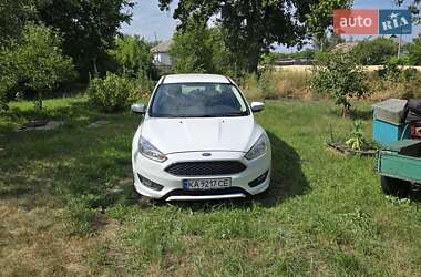 Седан Ford Focus 2016 в 