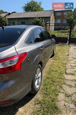 Седан Ford Focus 2013 в 