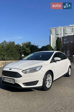 Хэтчбек Ford Focus 2015 в 