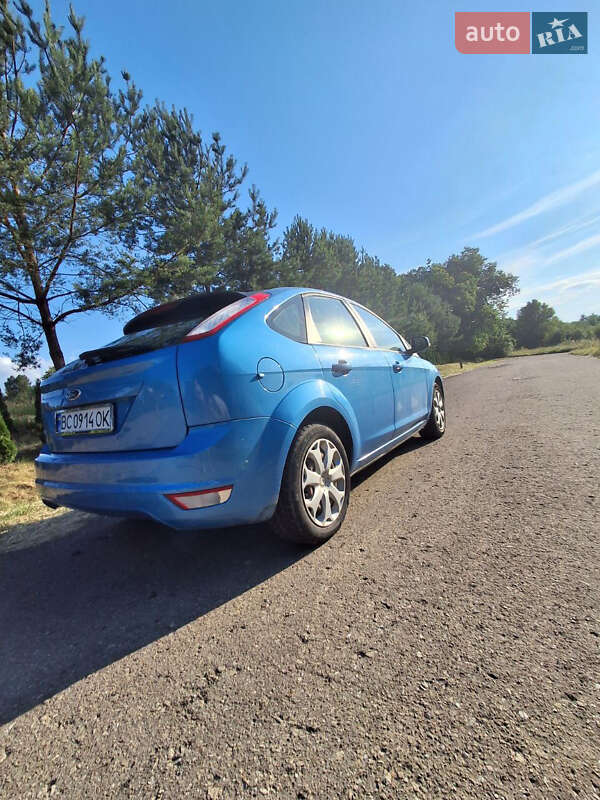 Хэтчбек Ford Focus 2007 в Хырове