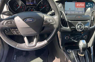 Хэтчбек Ford Focus 2017 в 