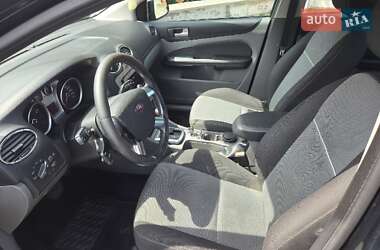 Седан Ford Focus 2010 в 