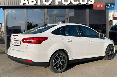 Седан Ford Focus 2017 в 