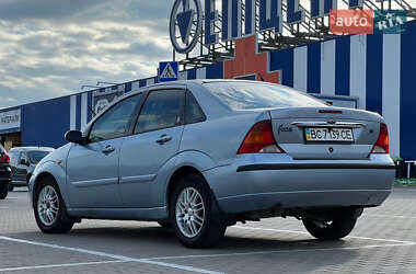 Седан Ford Focus 2004 в 