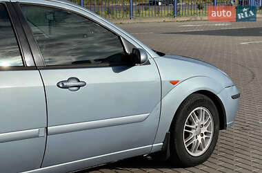 Седан Ford Focus 2004 в 