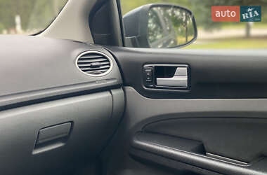 Универсал Ford Focus 2011 в 
