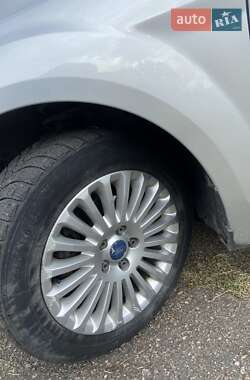Универсал Ford Focus 2010 в 