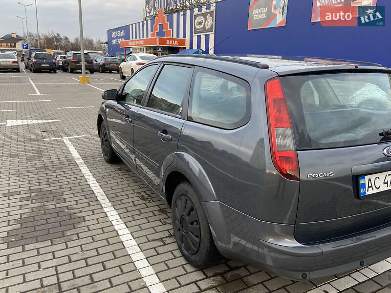 Універсал Ford Focus 2005 в Нововолинську