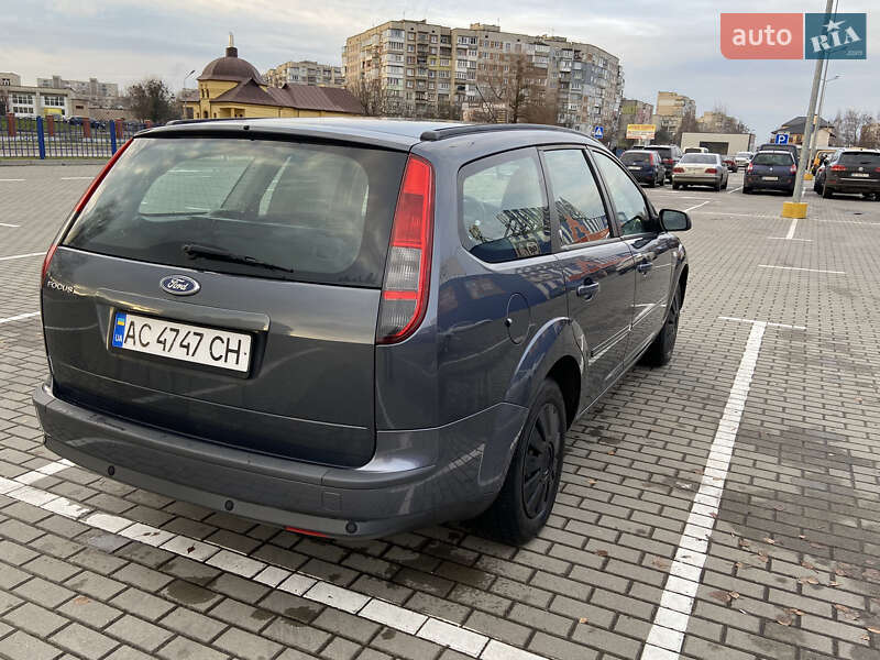 Універсал Ford Focus 2005 в Нововолинську