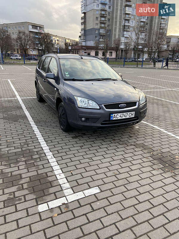 Універсал Ford Focus 2005 в Нововолинську