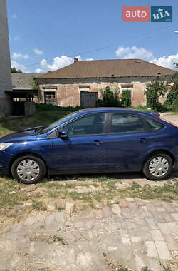 Хетчбек Ford Focus 2010 в Ромнах