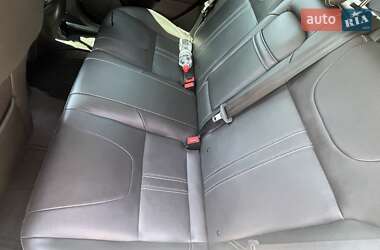 Хэтчбек Ford Focus 2012 в 