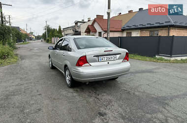 Седан Ford Focus 2001 в 