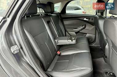 Хэтчбек Ford Focus 2015 в 