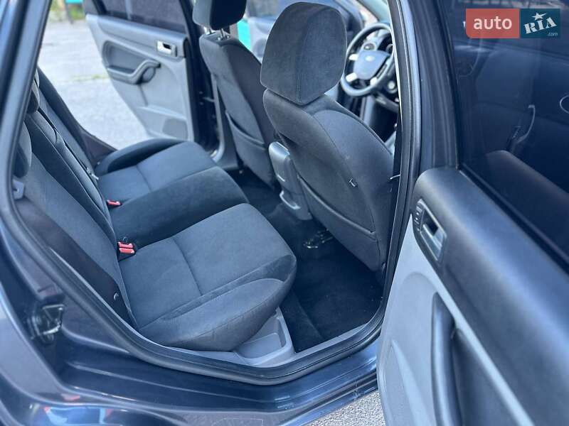 Универсал Ford Focus 2008 в Ровно
