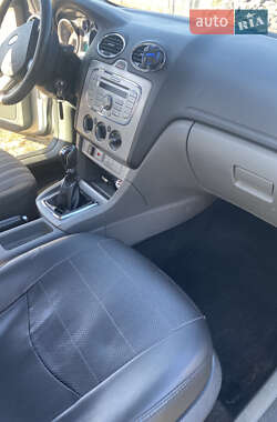 Хэтчбек Ford Focus 2008 в 