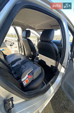 Хэтчбек Ford Focus 2008 в 