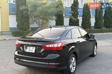 Седан Ford Focus 2013 в 