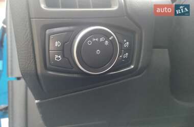 Хэтчбек Ford Focus 2014 в 