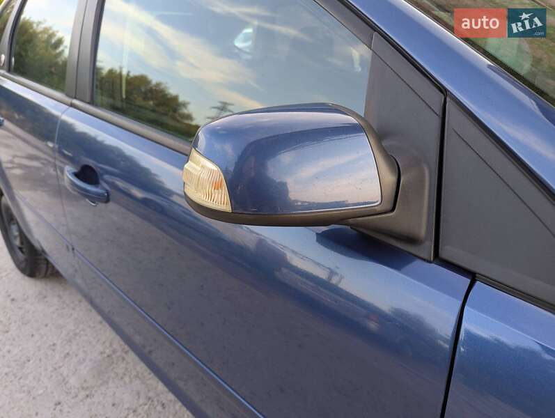 Хетчбек Ford Focus 2006 в Львові