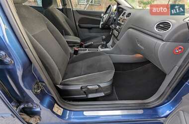 Хэтчбек Ford Focus 2006 в 
