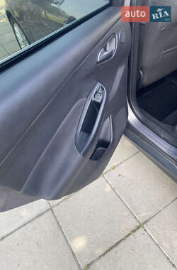 Універсал Ford Focus 2011 в 