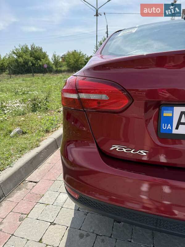 Седан Ford Focus 2017 в Івано-Франківську