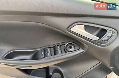 Хэтчбек Ford Focus 2017 в 