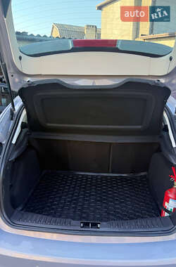 Хэтчбек Ford Focus 2013 в 