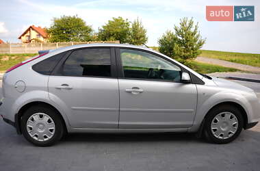 Хетчбек Ford Focus 2007 в 