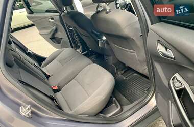 Универсал Ford Focus 2012 в 